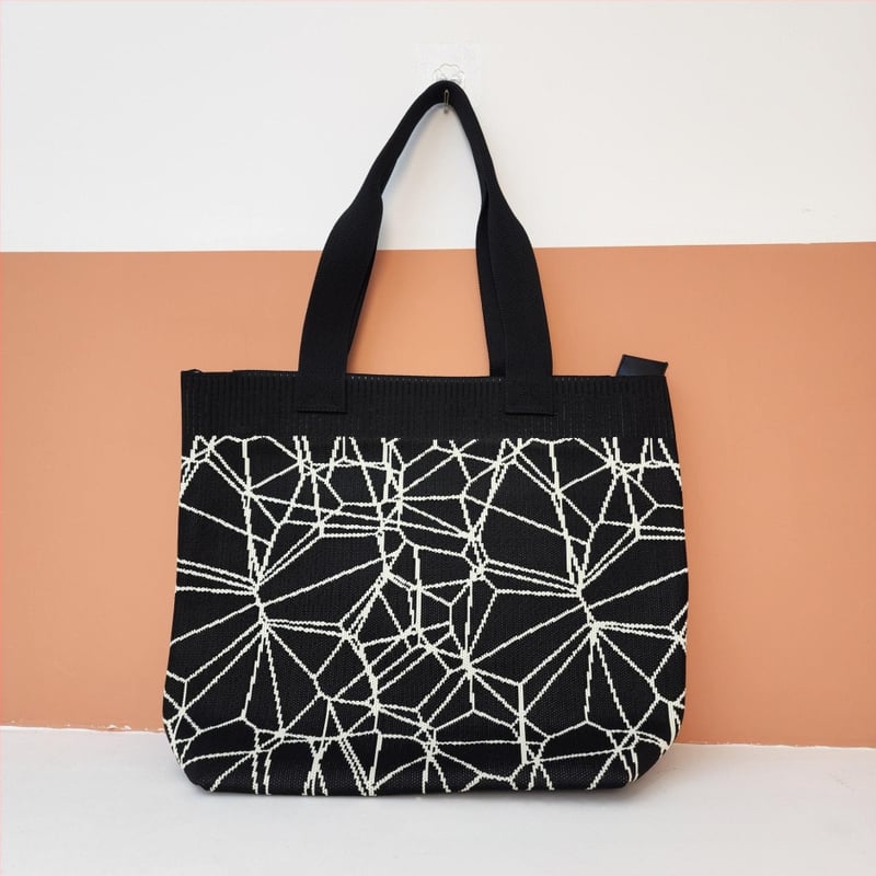 Taška typu bucket ZX — mestský štýl, polyester, zvislá štvorcová silueta, zatváranie šnúrkou, vnútorná kapsa na telefón