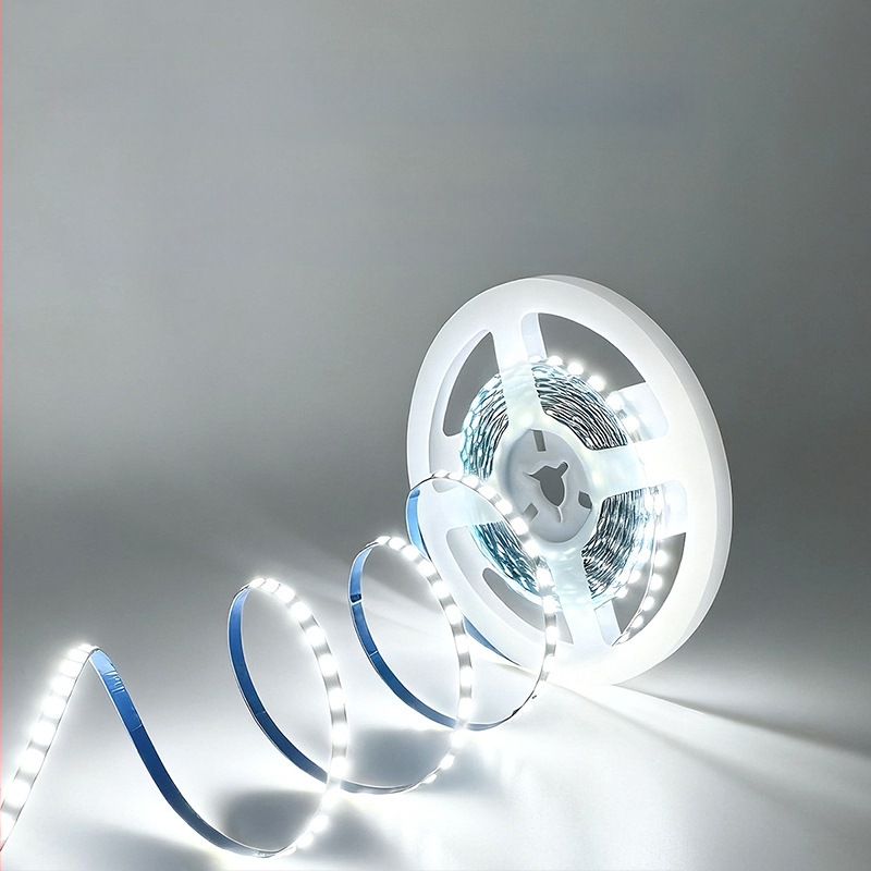 Niskonaponski 5 mm LED trak za vitrine supermarketima, duljina 1,12 m, 120 LED-ova, 12–24 V, 10 W/m, CRI ≥ 80, kut snopa 120°, dimabilan, nije vodootporan, ugrađeno osvjetljenje za kućnu dekoraciju