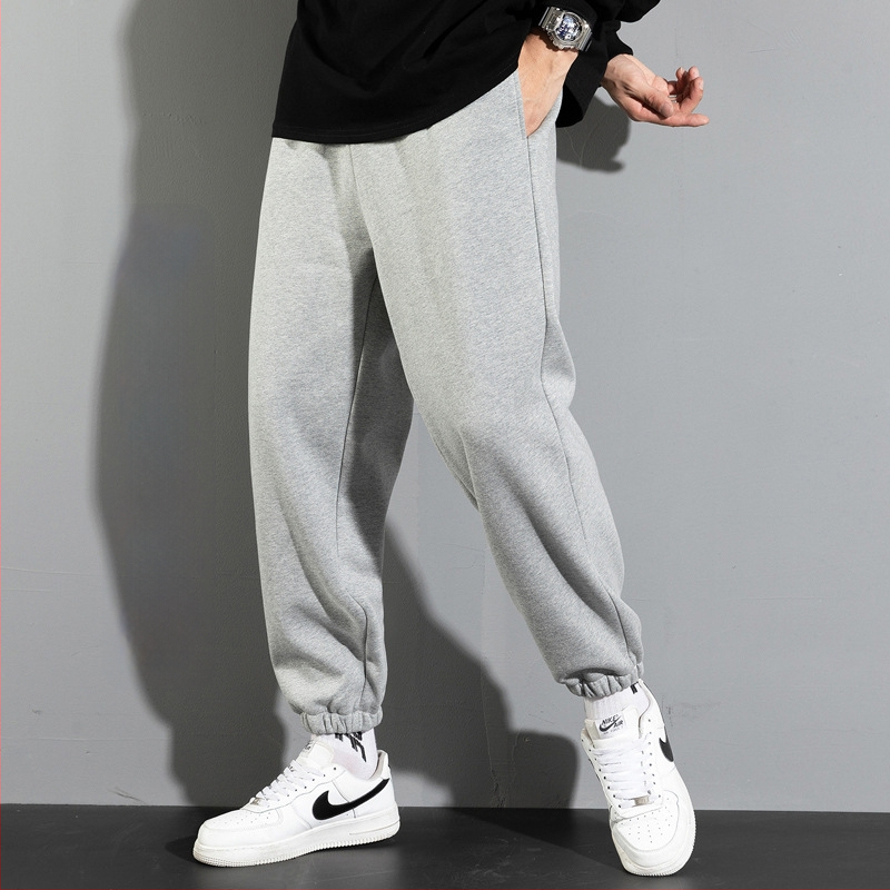 Férfi hosszú edzőnadrág fleece-béléssel, hosszított méret 190 cm-hez, őszi-téli, 65% pamut, magas derék, egyenes szár, mandzsetta, Plusz méret