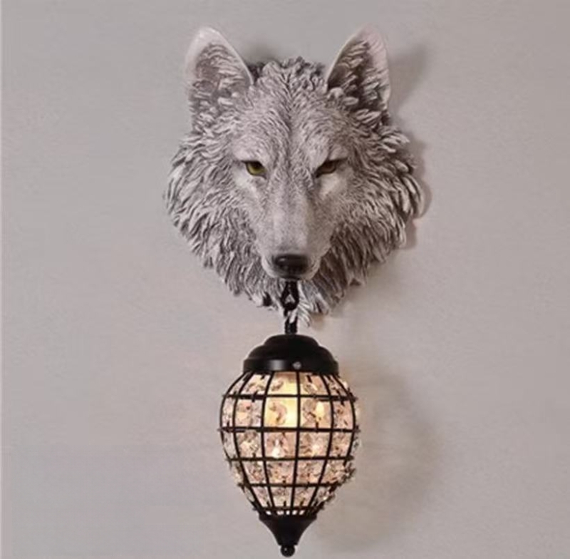 Dekorativná nástenná lampa s hlavou vlka – retro LED osvetlenie pre obývaciu izbu, schody, chodbu, balkón a spálňu.