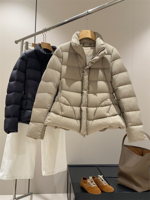 Női rövid tollkabát fehér kacsatollal, Slim Fit, 2025 téli szezon, poliészter külső