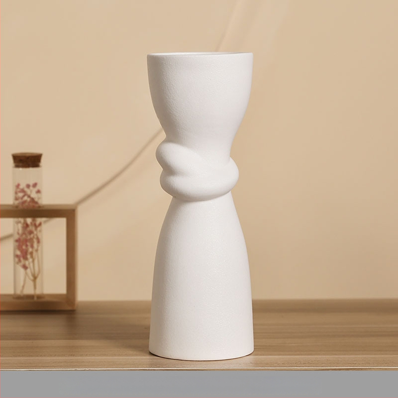 Keramická váza v európskom štýle, biela porcelánová váza na domáce dekorácie, do obývačky a spálne.