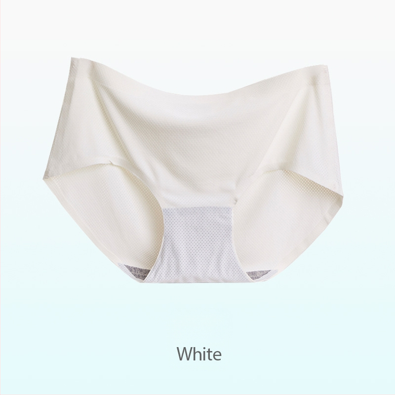 Varrásmentes női alsó Ice Silk anyagból, pamut betéttel a szeméremrésznél és légáteresztő hálós szerkezetettel