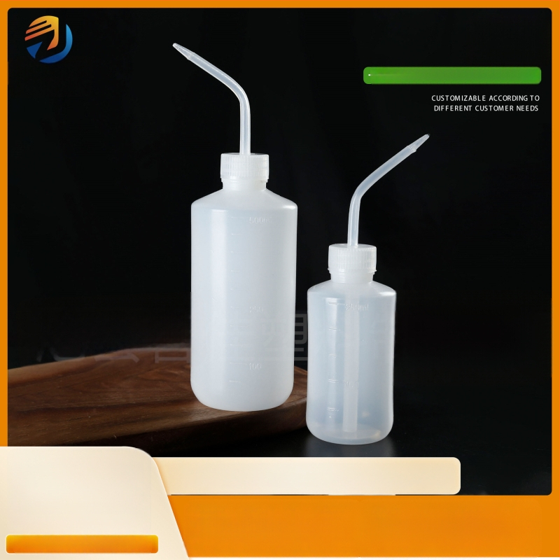 Laboratóriumi műanyag hajlított szájú mosópalack, fehér, 250 ml/500 ml, mérőskálával