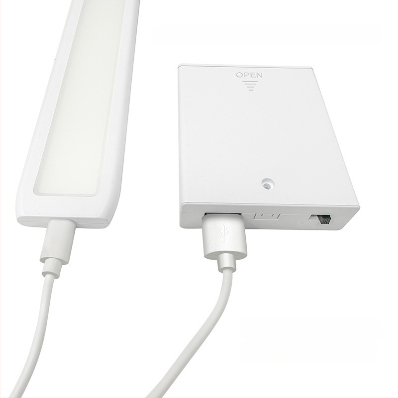 Fehér 4 AA-s elemtartó, 6V soros üzem, USB-kimenetű tápegység doboz játék LED-szalagokhoz