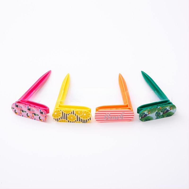 Clip de prosop de plajă cu logo — clip din plastic pentru prosoape de plajă, camping și cort