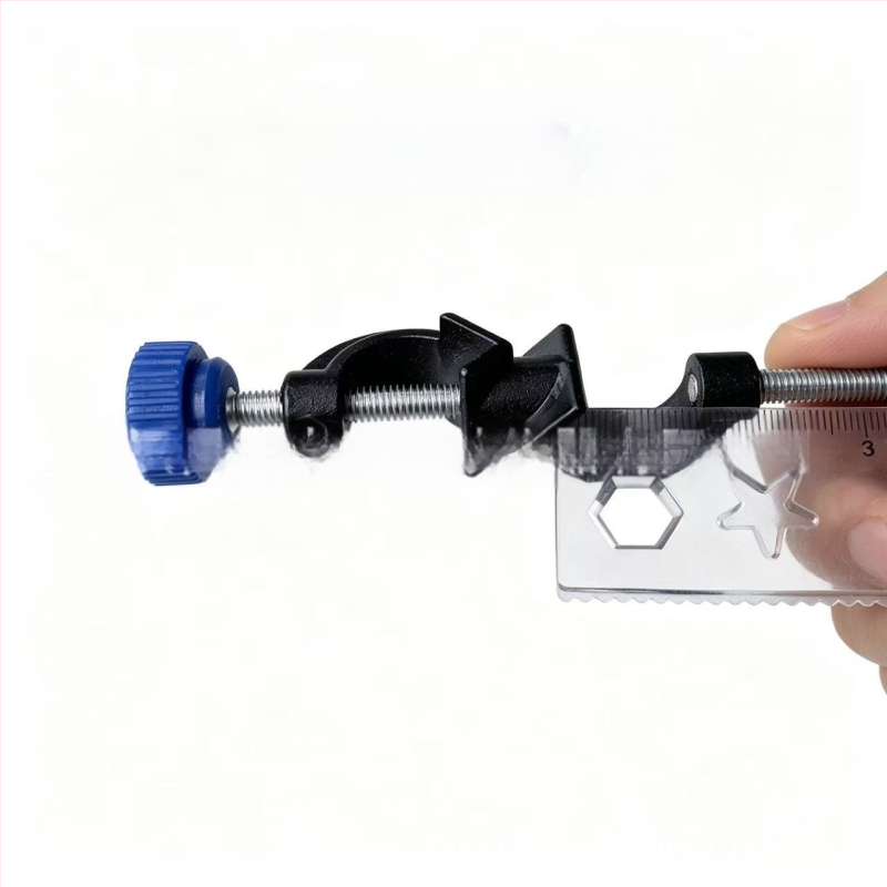 Clema cu trei fălci, clemă medie pentru becher, clemă încrucișată, clemă pentru flacon cu șurub superior dublu, clemă universală, clemă pentru tubul de condensare, accesorii pentru suport de fier