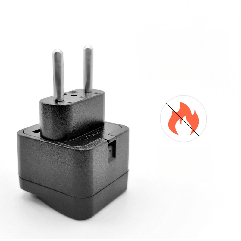 Adaptor de călătorie multifuncțional pentru prize germane și europene, cu priză cu două pini