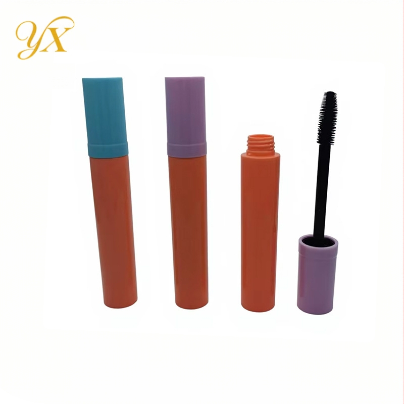 Materiale de ambalare pentru cosmetice în nuanțe macarons, tuburi pentru ser de gene, sticluțe dozatoare, cu logo personalizat