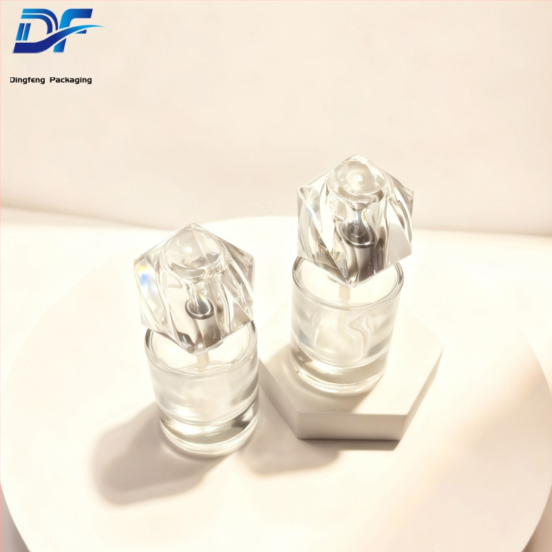 Sticla de 30 ml pentru cosmetice, cu pompă și capac transparent, formă cilindrică, fund gros, ambalaj cosmetic