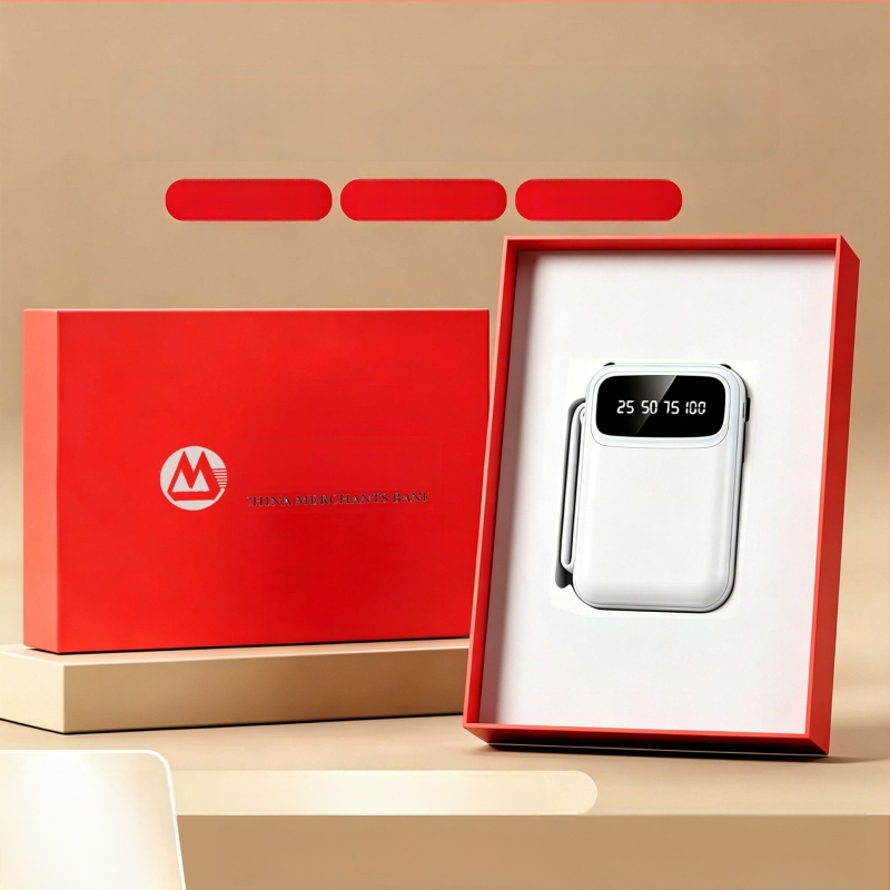 Cadou corporativ de lux într-o cutie premium, baterie externă încorporată cu cabluri 4-in-1 și logo personalizat