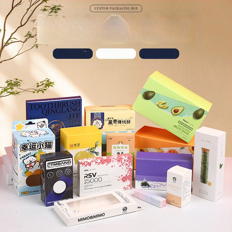 Ambalaj cosmetic personalizat: cutie exterioară albă din carton, cutie colorată cu bucle pentru agățare, cu fereastră, cutie ondulată tip avion