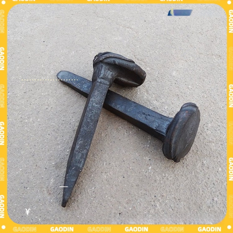 Ținte de fixare speciale pentru șinele de cale ferată, anticorozive și rezistente la rugină, fixare puternică, piese groase și durabile, lucrate manual