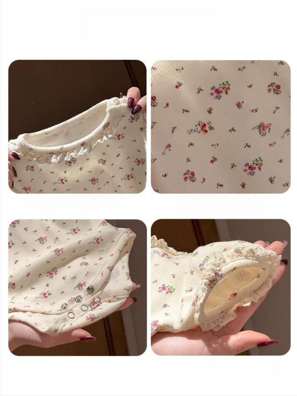 Salopetă pentru nou-născuți cu imprimeu floral și mâneci scurte vaporoase, din bumbac