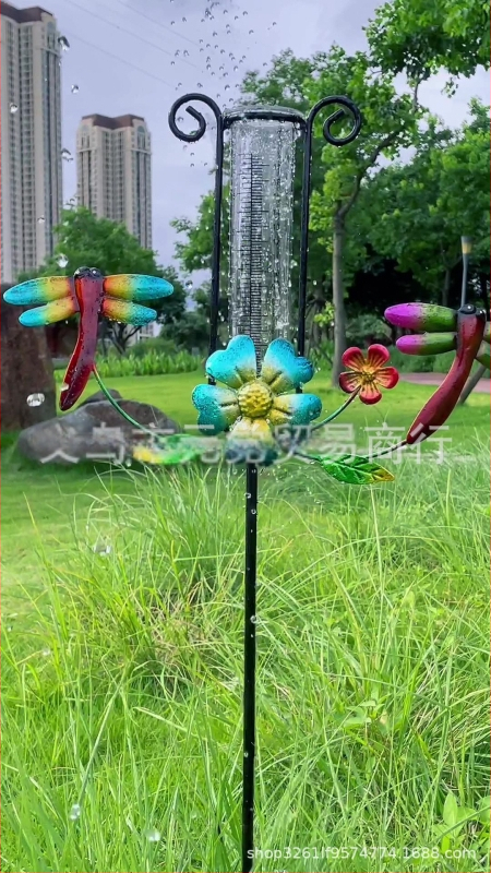 Decorațiune de grădină din fier, artă metalică, cu măsurător de ploaie și țăruș pentru flori