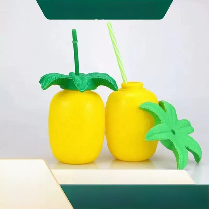 Pahar plastic în formă de ananas, cu pai