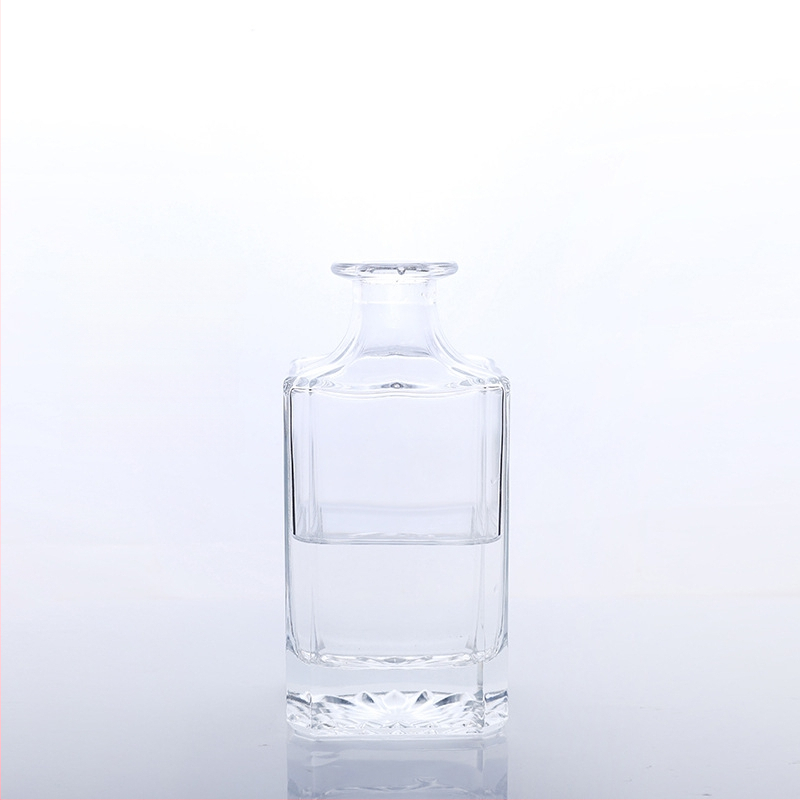 Sticlă simplă de whisky, transparentă, 750 ml, sticlă din cristal alb îngroșat, dop din plută sigilat