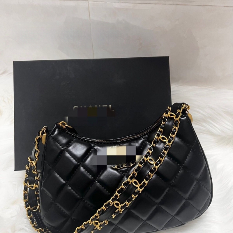 Geantă subraț 23K, model diamantat, formă semilună, damă vintage premium