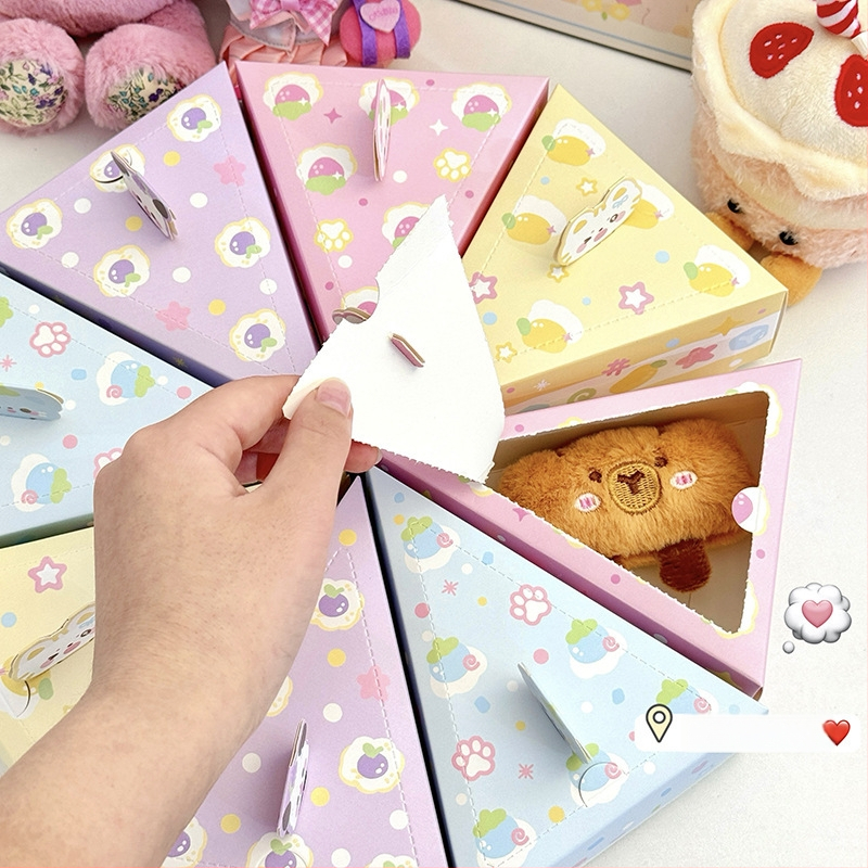 Cutie cadou în formă de tort, design drăguț de desene animate, pentru surprize și activități școlare