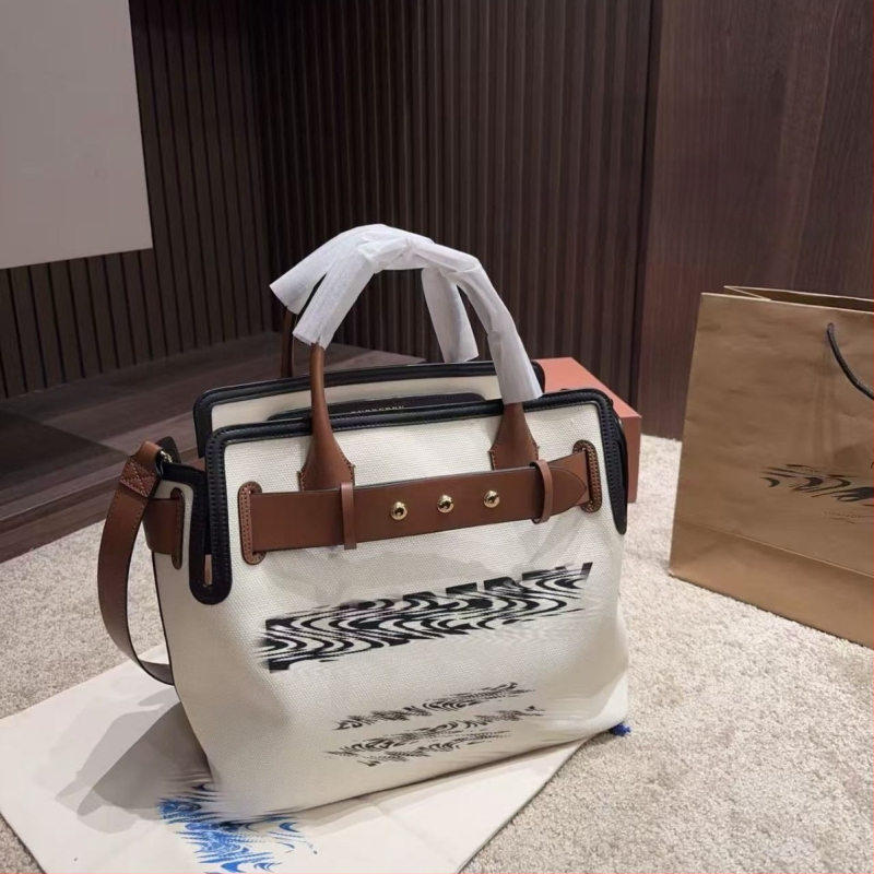 Geantă de umăr crossbody din PVC, capacitate mare, B Brand