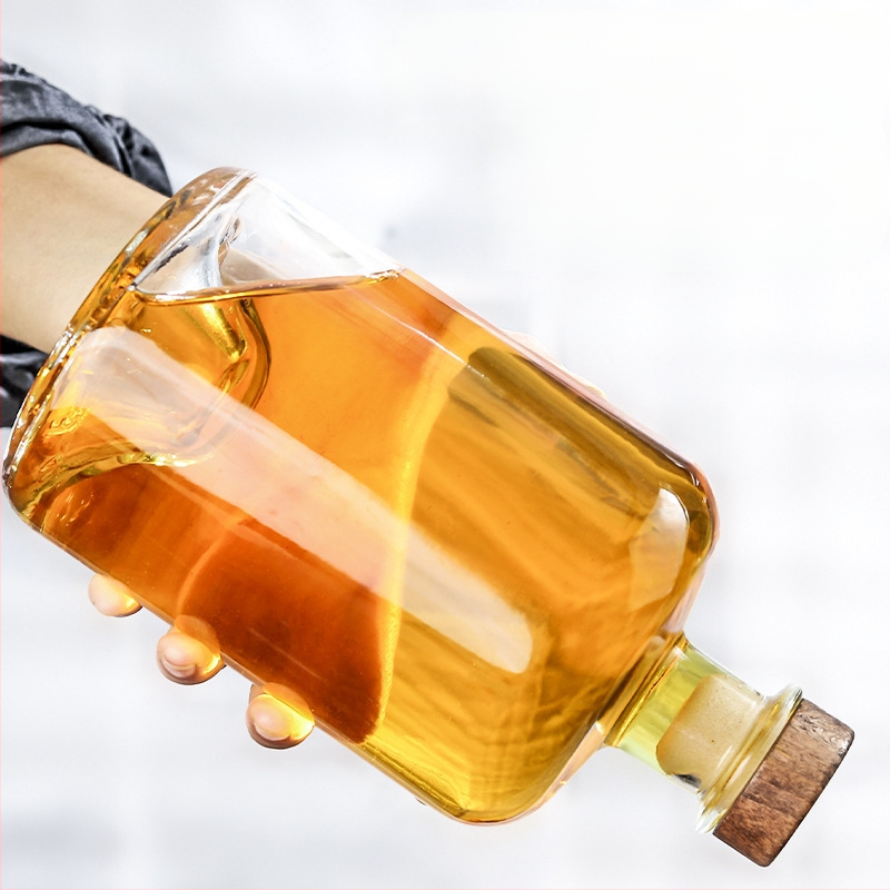 750 ml üveg gyümölcsborhoz és gyümölcsléhez, üres borosüveg dugóval