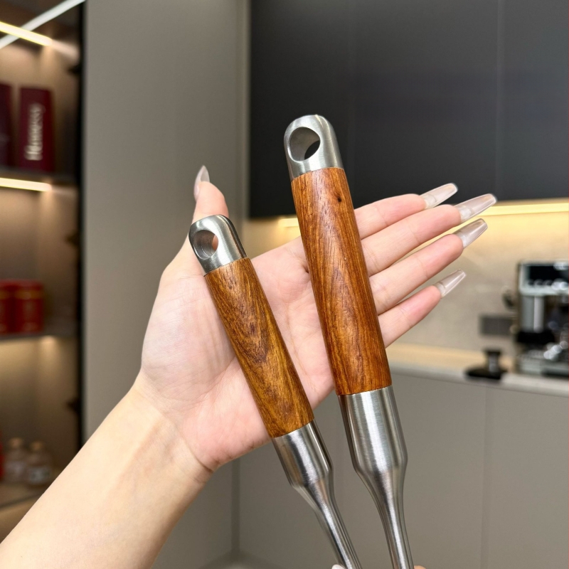 Spatulă de bucătărie cu mâner din lemn și oțel inoxidabil, construcție îngroșată, pentru uz casnic; spatulă pentru ciuperci și prăjire, ustensilă de bucătărie de înaltă calitate