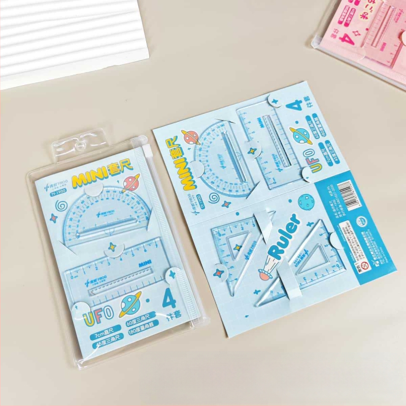 Set mini de 4 rigle pentru elevi din învățământul primar – rigle acrilice portabile pentru desen