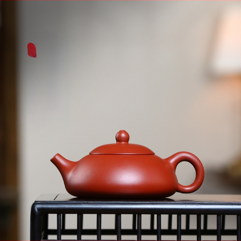 Ceainic din lut mov, lucrat manual, stil Dahongpao Dongpiao, 12669