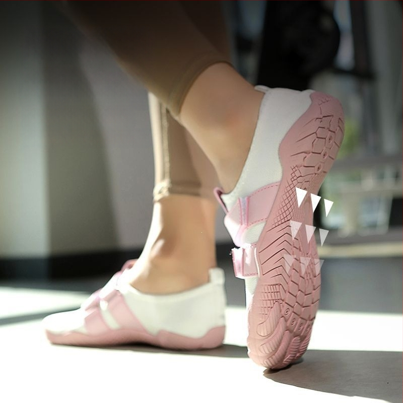 Unutarnje tenisice za fitness za jogu i pilates; prozračne, protuklizne, mek potplat, niski vrh; pogodne za čučnjeve i mrtvo dizanje.