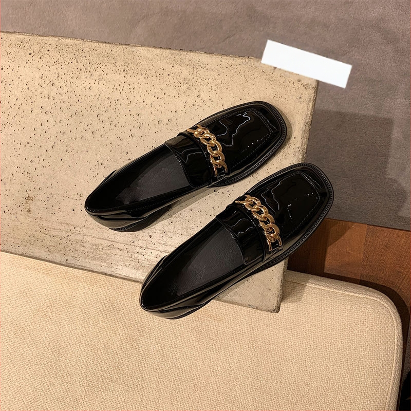 Grape Mom Studiolee Elegáns fémlánc retro slip-on bőr cipő középmagas sarkú