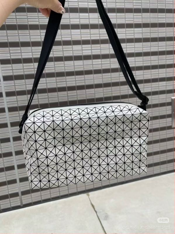 Geantă pentru cameră din silicon, cu model romb geometric – unisex, curea de umăr, formă mică pătrată.