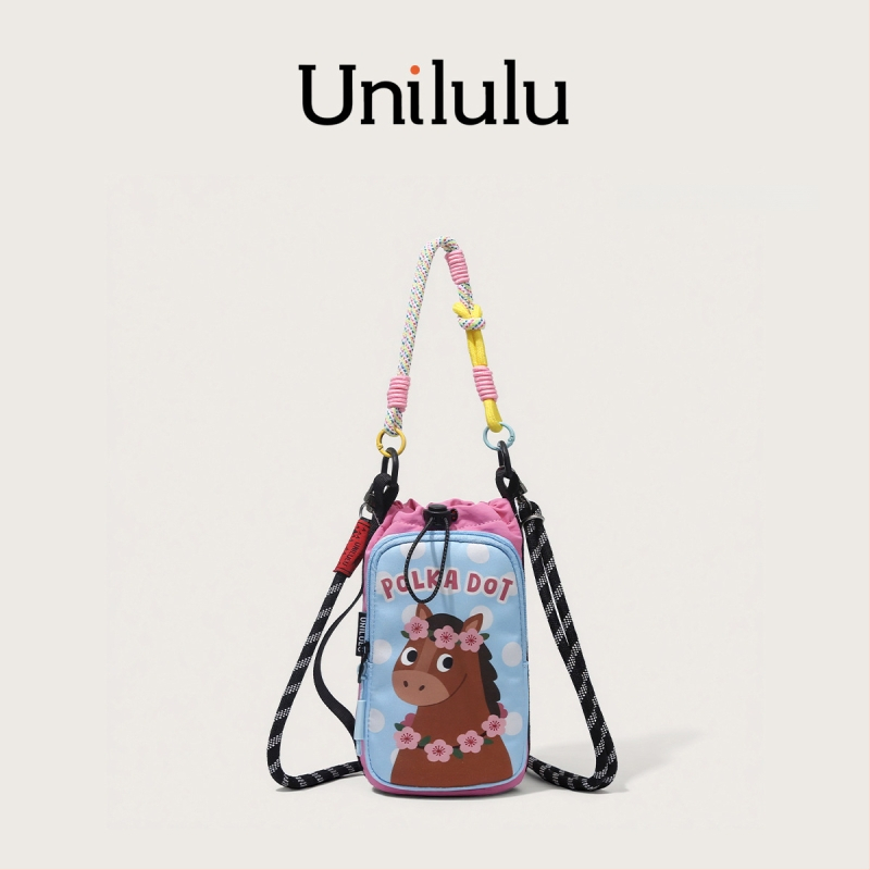 Geantă crossbody drăguță cu desene animate pentru eleve, stil Ins, design de nișă, model 2026, elegantă și unică pe umăr