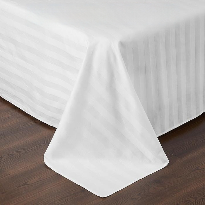 100% pamut, extrán sűrű ágynemű, fehér, 40 szálas satin csíkok, hoteltextil