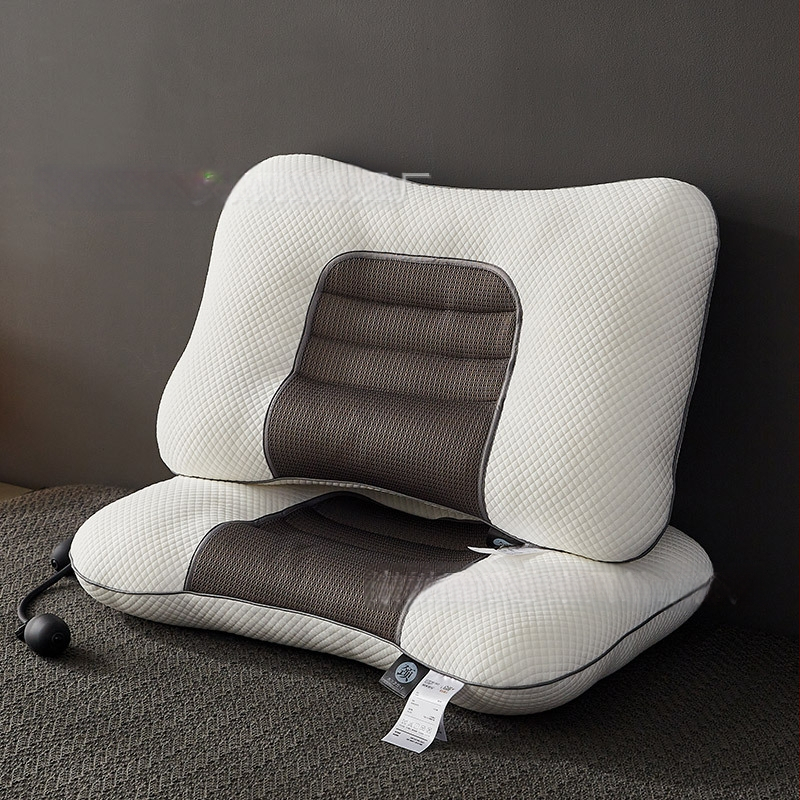 Felfújható párna nyaki gerinc védelmére, latex töltettel, téglalap alakú, egy személy részére, állítható magasság 15,1–20 cm.