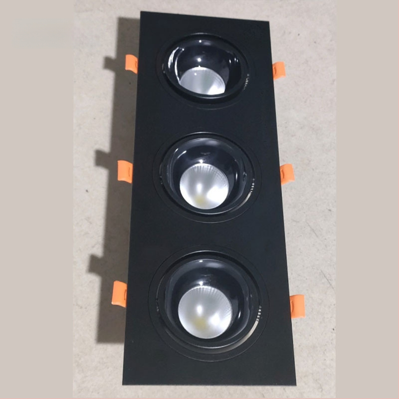 COB τετράγωνο φωτιστικό προβολέα με σχάρα, LED downlight οροφής με μία, δύο ή τρεις κεφαλές για εμπορικά κέντρα, αίθουσες έκθεσης και σαλόνια