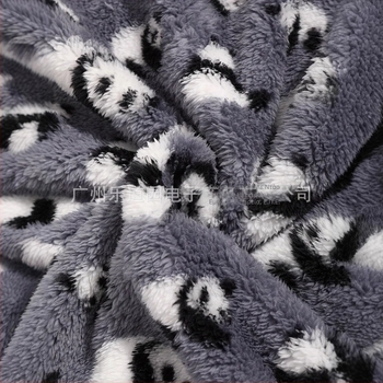 Φούτερ με κουκούλα, τσέπες και κλείσιμο με φερμουάρ, σε χρώμα αζτέκ, εξαιρετικά λεπτό, σε χρώμα ευρωπαϊκής και αμερικανικής απόχρωσης, με στάμπα κόκκινου πάντα των Αζτέκων.