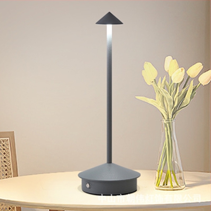 Λάμπα μανιταριού διασυνοριακή μόδα εξωτερικού εμπορίου LED επιτραπέζια λάμπα Spire φόρτιση δημιουργική εξωτερική εσωτερική διακόσμηση εστιατορίου μικρή επιτραπέζια λάμπα