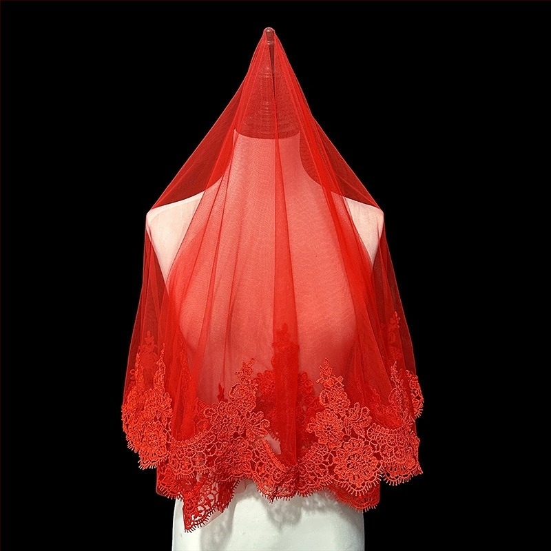 Νέα Άφιξη Νυφικό Φόρεμα με Νυφικό Red Head Νήμα Xiuhe Φόρεμα Red Head Κινέζικο Στυλ Ρετρό Στυλ Κοντό Νήμα από Δαντέλα Φωτογραφίας