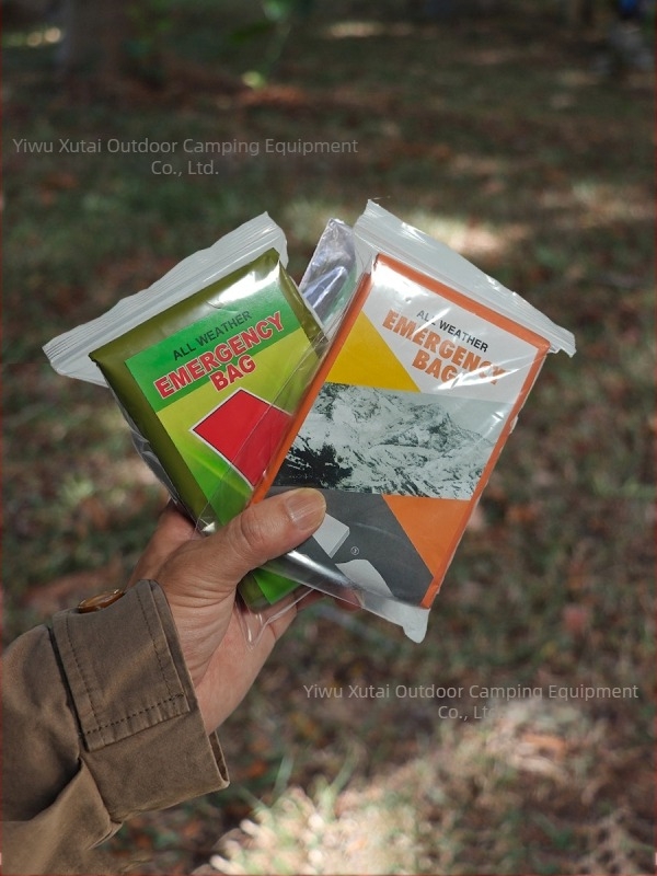 Υπνόσακος έκτακτης ανάγκης από μεμβράνη αλουμινίου PE για εξωτερικούς χώρους, απλός, ανθεκτικός στο κρύο, ζεστός υπνόσακος έκτακτης ανάγκης για ανακούφιση από καταστροφές, αποθήκευση σκηνής αδιάβροχου Amazon