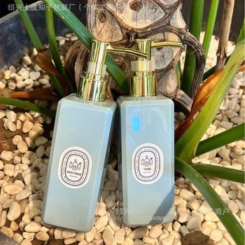 Victoria's Secret Haze Blue 250ml Τετράγωνο Μπουκάλι Ανταλλακτικού Λοσιόν Υψηλής Ποιότητας Λάδι Μασάζ για Σαλόνι Ομορφιάς Ξενοδοχείου, Αιθέριο Γάλα