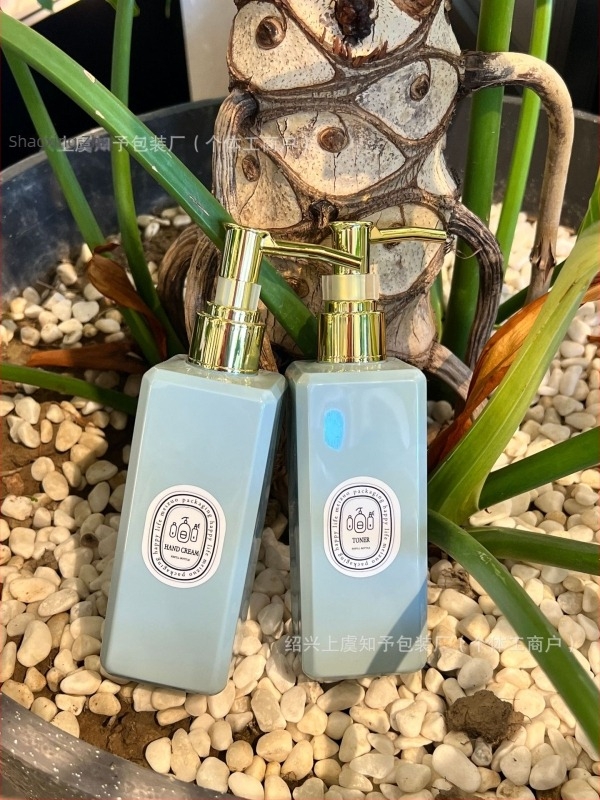 Victoria's Secret Haze Blue 250ml Τετράγωνο Μπουκάλι Ανταλλακτικού Λοσιόν Υψηλής Ποιότητας Λάδι Μασάζ για Σαλόνι Ομορφιάς Ξενοδοχείου, Αιθέριο Γάλα