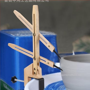 Ξύλινο εργαλείο διαμόρφωσης και τοποθέτησης κεραμικών με σταθερό ύψος εργασίας — πολυλειτουργικό βοηθητικό εργαλείο κοπής και διαμόρφωσης