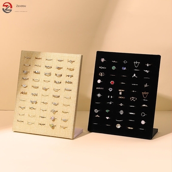 Ράφι επίδειξης σκουλαρικιών, τύπος L, πλαστικό με κάλυψη από σφουγγάρι, μονοστρωματικό, διαδικασία τρυπήματος