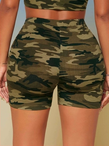 Καμουφλαρισμένα σκισμένα σορτς με ψηλή μέση, ανάμειξη πολυεστέρα/σπάντεξ, μήκος πέντε τετάρτων, χειμερινή σεζόν 2025, στυλ μετακίνησης