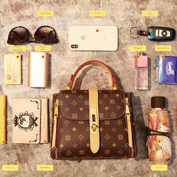 Τσάντα crossbody σε σχήμα κουβά, PVC υλικό, σχήμα κουβά, κλείσιμο με καπάκι, διπλός ιμάντας