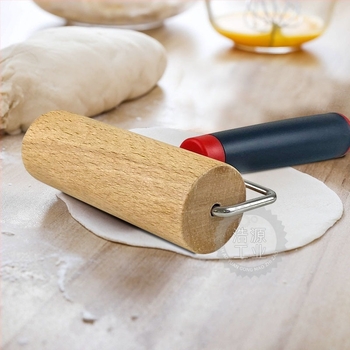 Ξύλινο ρολάκι ζύμης από Beech – χειρολαβές, για φύλλα ζύμης για dumplings, μοντέρνο μινιμαλιστικό στυλ