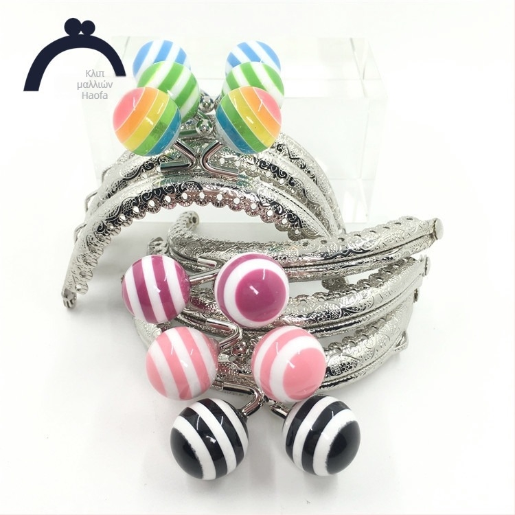 Guofa 0168-YS μεταλλικό εξάρτημα αποσκευών με ανάγλυφο ημικύκλιο — σειρά Guofa, μοντέλο 0168-YS; Υλικό: Σίδηρος; Σχέδιο: Μέταλλο; Μάρκα: Guofa; Κατηγορία προϊόντων: Αξεσουάρ αποσκευών