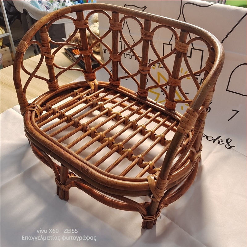 Καρέκλα ρατάν για φωτογράφηση μωρού — Kitten; Υλικό: ρατάν; Κατάλληλο για φωτογράφηση ρούχων; Βάρος: 1,3 kg; Αξεσουάρ φωτογραφικού στούντιο