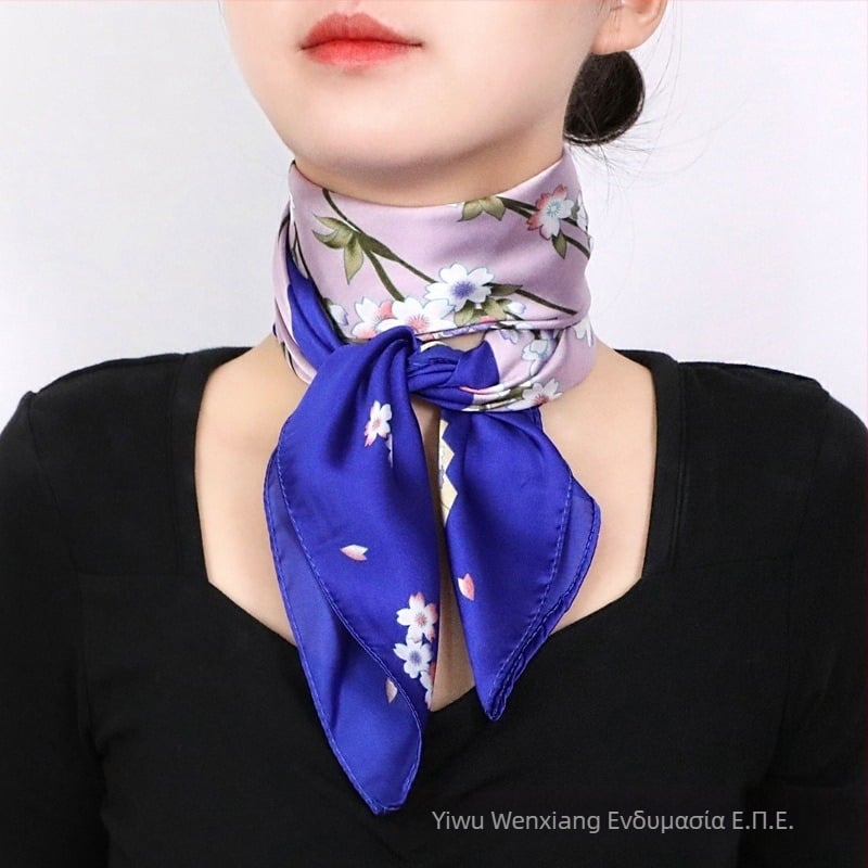 Τετράγωνος φουλάρι από συνθετικό μετάξι με εκτύπωση για γυναίκες μέσης ηλικίας και άνω — φθινοπωρινό στυλ, ύφανση απλή