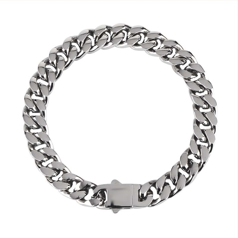 Ανδρικό βραχιόλι από τιτάνιο ατσάλι, γυαλισμένη επιφάνεια, ασυνήθιστο σχήμα, διάθεση άνοιξη 2025.